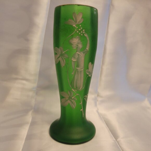 Vintage Hand Painted Mary Gregory Green White Fairy Vase  Excellent - Picture 1 of 6